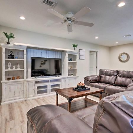 Spacious Gulfport Home With Yard 1 Mi To Beach Zewnętrze zdjęcie