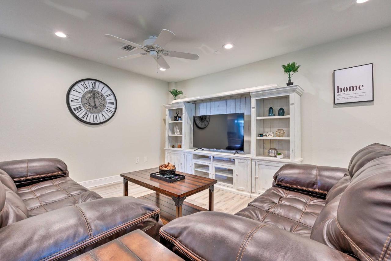 Spacious Gulfport Home With Yard 1 Mi To Beach Zewnętrze zdjęcie